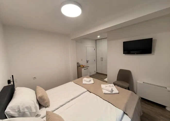 карина - Gasthof Ognyanovo (Blagoevgrad)